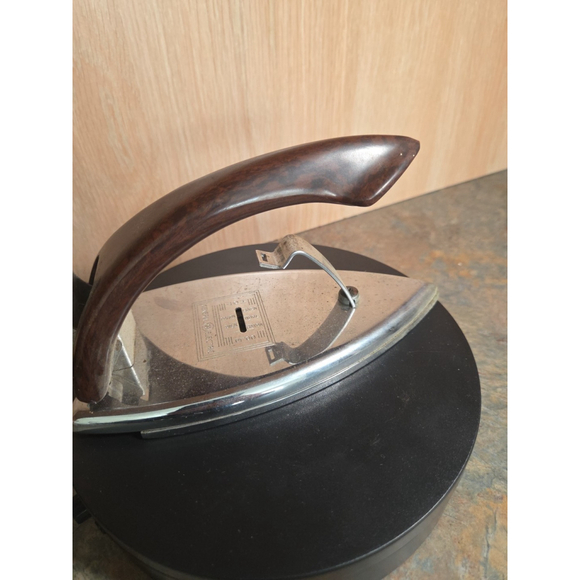 VINTAGE General Electric Automatic 375 WATT Travel Iron No.139F18 - Picture 5 of 11